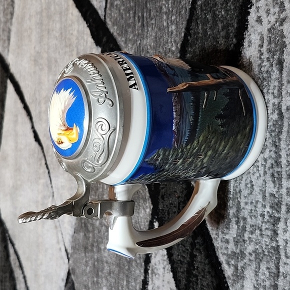 ANHEUSER-BUSCH 1999 THE AMERICAN BALD EAGLE STEIN SPRING SERIES COLLECTOR - Picture 5 of 13